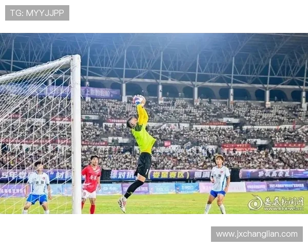 足球场上转圈圈的球星是谁 他的技艺为何如此吸引眼球